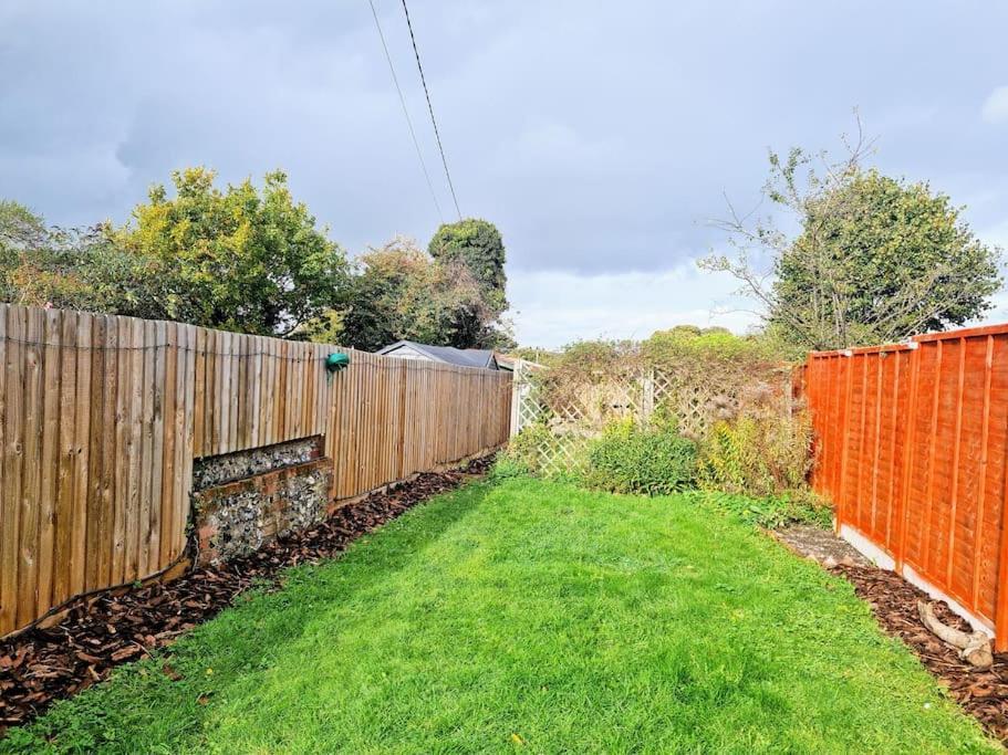 Gorgeous 2 Bedroom Kintbury Cottage Екстериор снимка